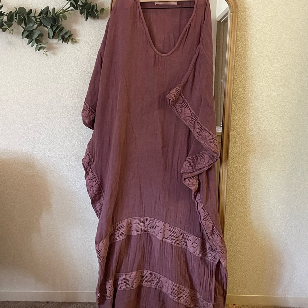 Jen’s Pirate Booty -  M/L - Wynn Kaftan in MERLOT